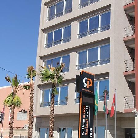 Residence La Place Лаюне Екстериор снимка