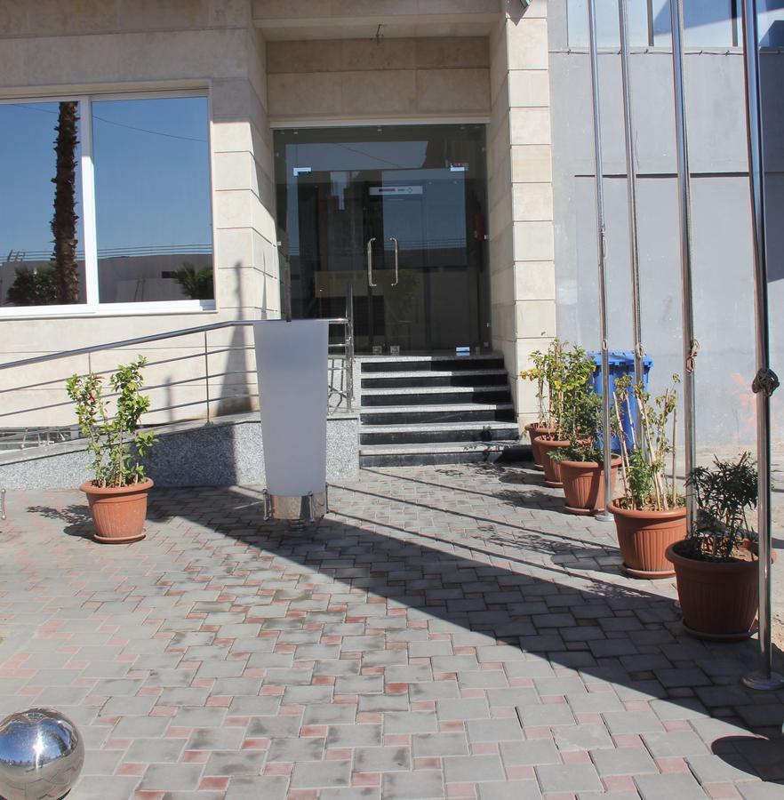 Residence La Place Лаюне Екстериор снимка