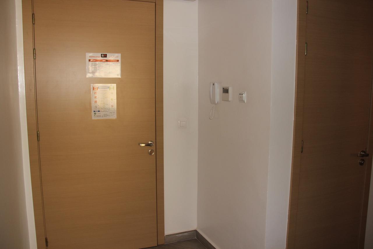 Residence La Place Лаюне Екстериор снимка