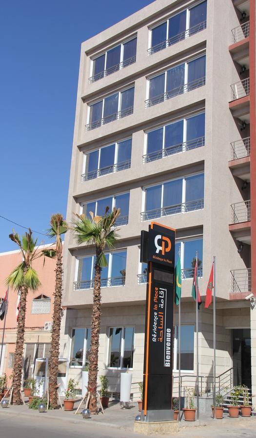 Residence La Place Лаюне Екстериор снимка