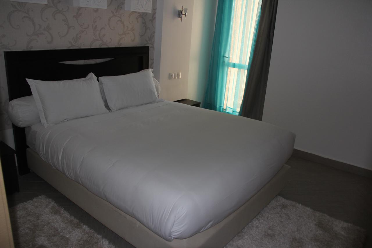 Residence La Place Лаюне Екстериор снимка