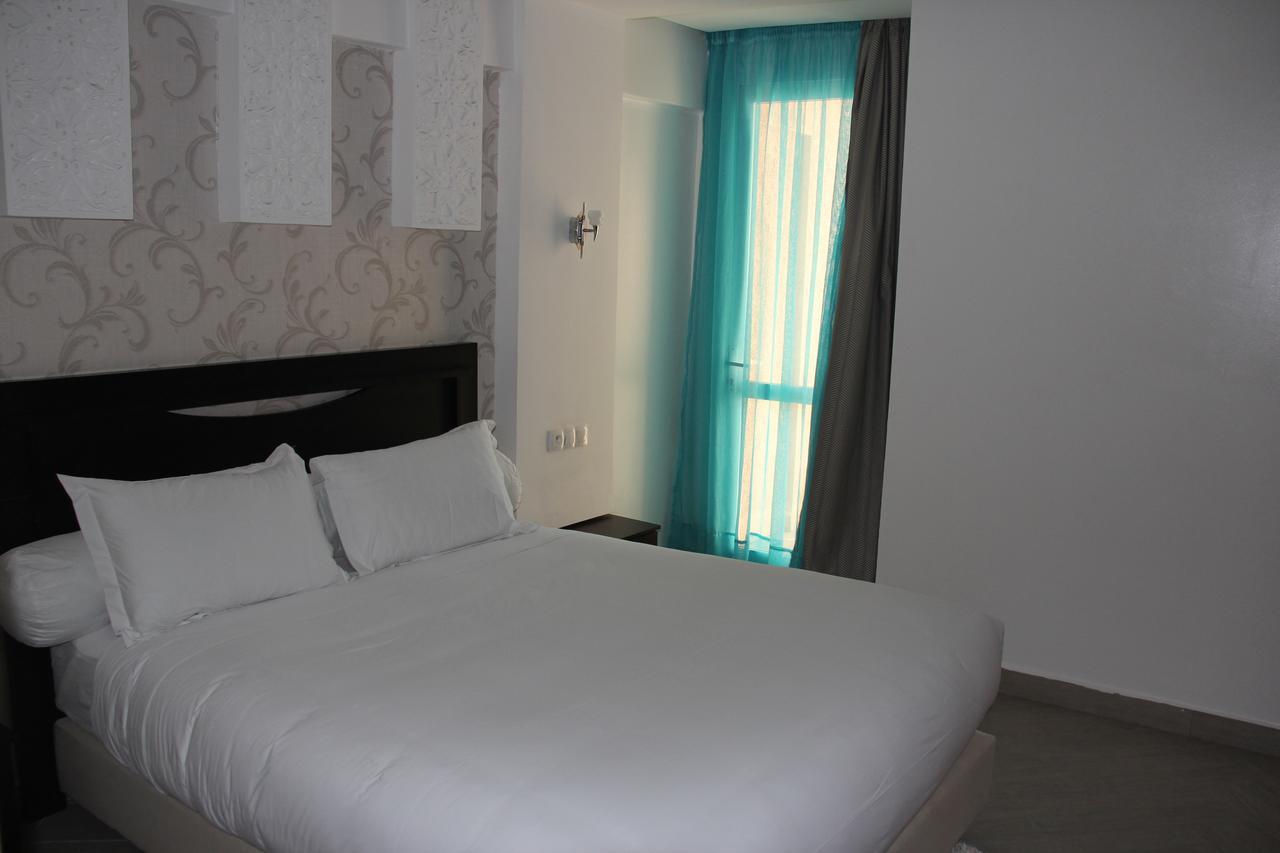 Residence La Place Лаюне Екстериор снимка